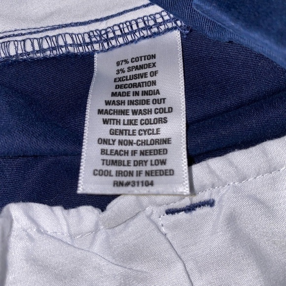 Crown Ivy Caroline Women High Rise Size 14 Blue 5" Inseam Chino Short Pull On - Picture 4 of 4